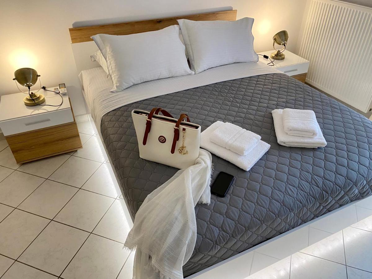 Porta Modern And Hospitable