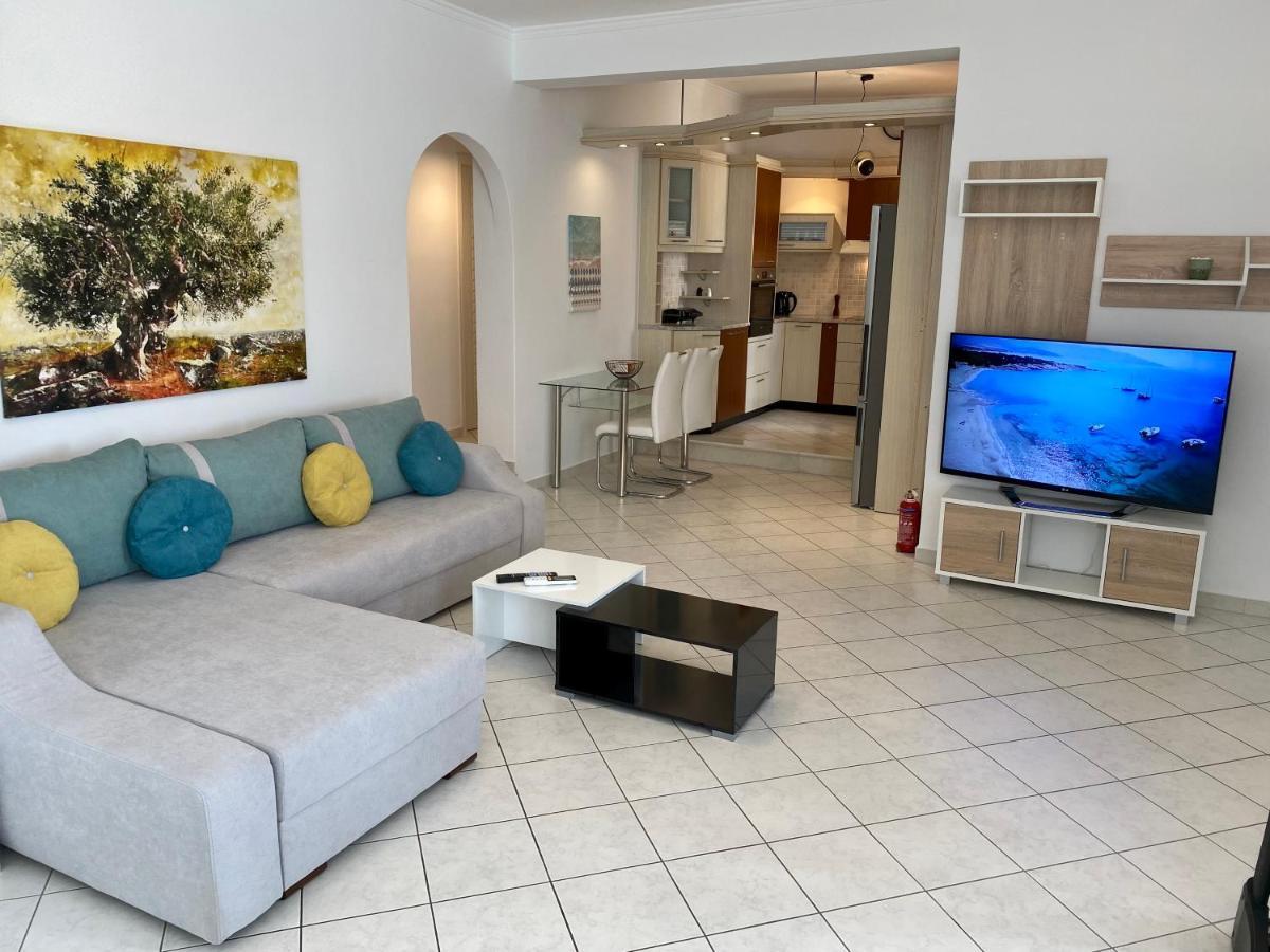 Porta Modern And Hospitable Apartment *